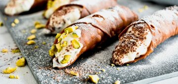Cannolis Cannolis